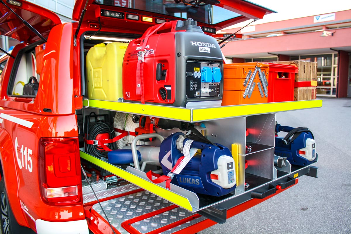 FF Vahrn Amarok Feuerwehrfahrzeug Kofler Fahrzeugbau