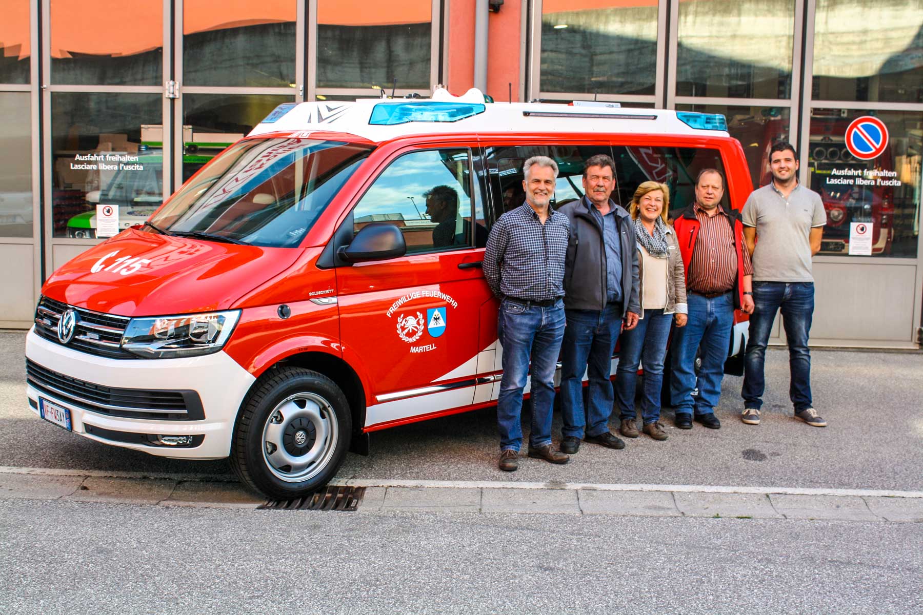 FF Martell Feuerwehrfahrzeug VW T6 Caravelle Kofler Fahrzeugbau